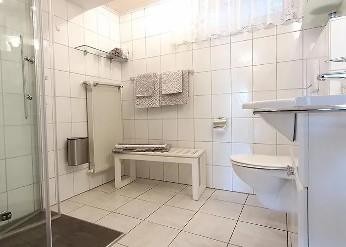 Lägenhet Gaestezimmer-apartment Heidi Hoenl Buergstadt